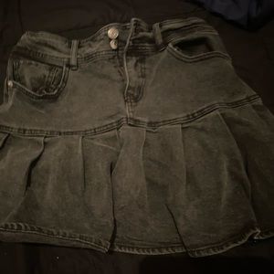 Dark Grey frayed denim skirt